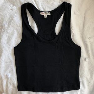 Zenana Outfitters Black Crop Top